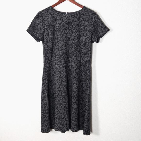 LOFT Dresses & Skirts - LOFT Women’s Dress Size 12 Minimalist Office Casual Jacquard Knit Black Neutral